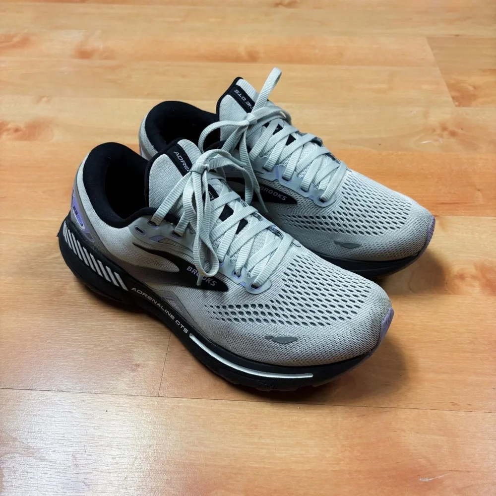 Brooks Adrenaline GTS 23 Womens Size 8.5 Wide Running Shoes Stability Support